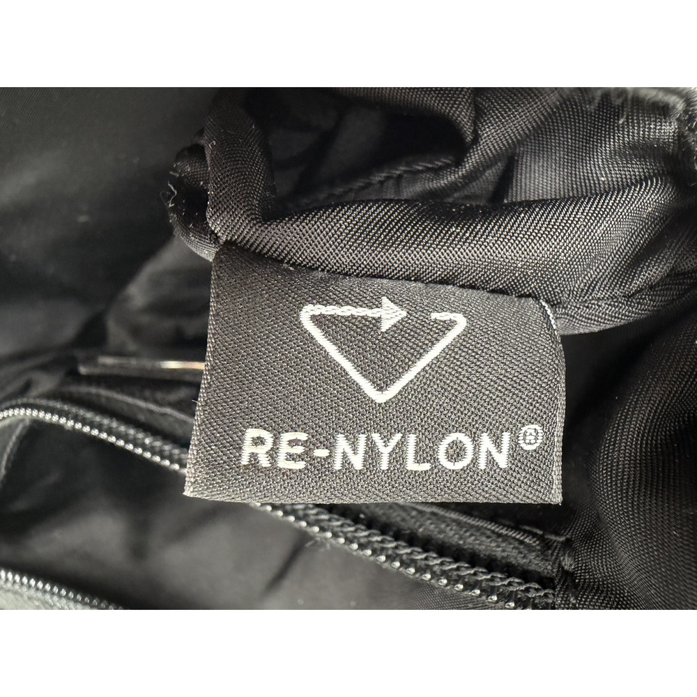 Prada Tessuto Nylon Belt Bag in Black with a Front Zippered Pocket S07 - Picture 12 of 16